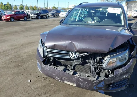 2016 Volkswagen Tiguan S z USA, uszkodzony, nr VIN WVGAV7AX7GW521231